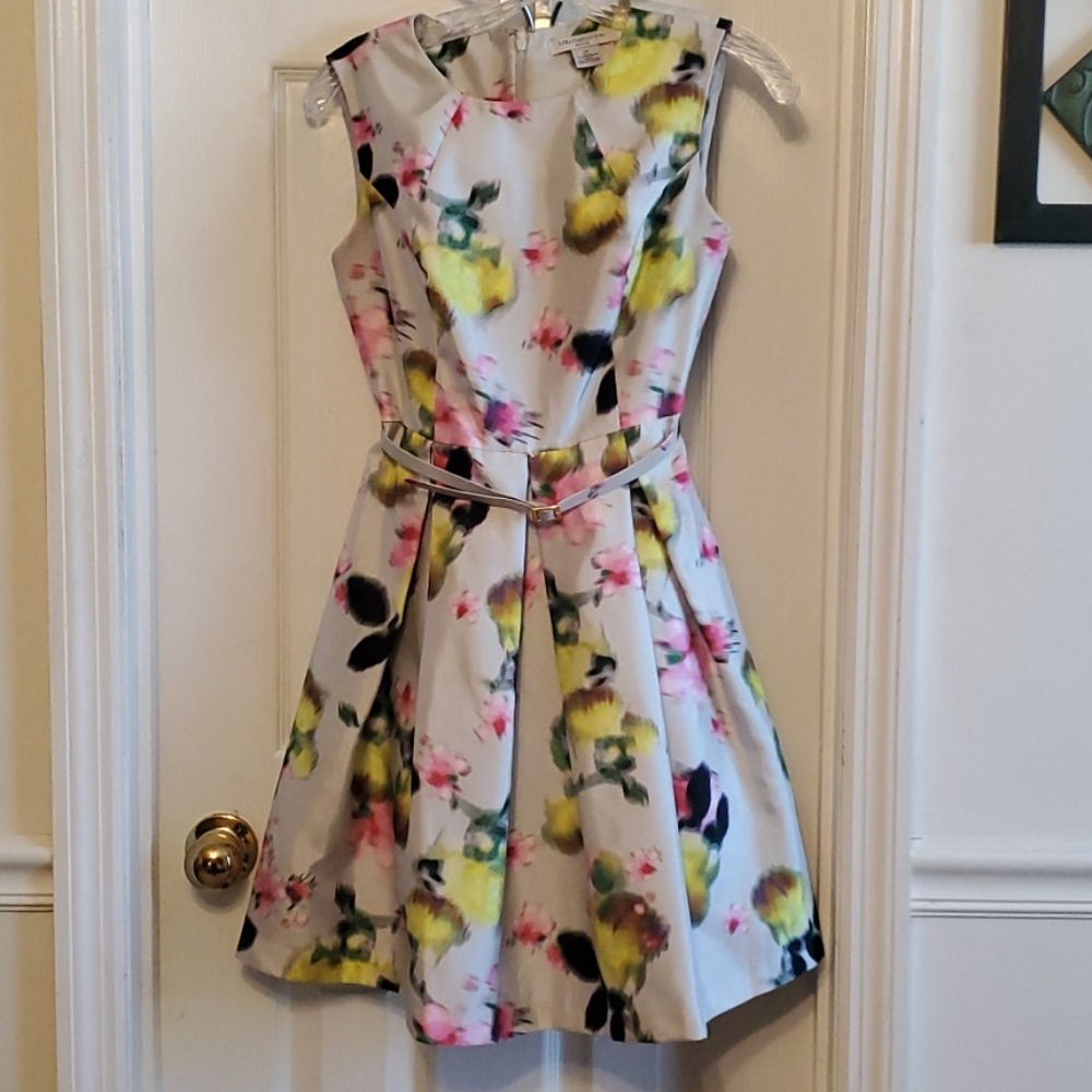 Women's dress